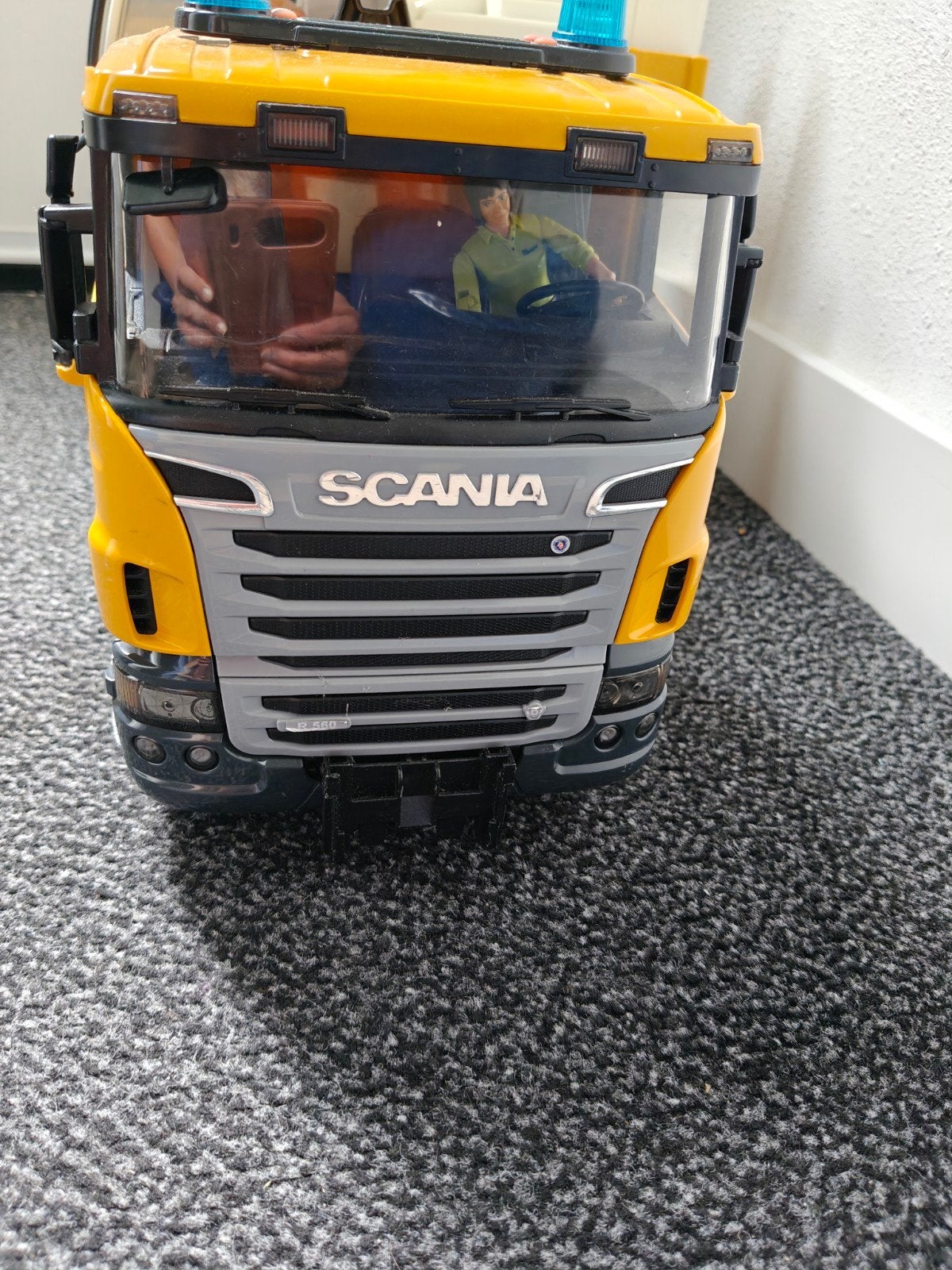 Bruder vrachtwagen Scania met Liebherr kraan, Ophalen, Zo goed als nieuw
