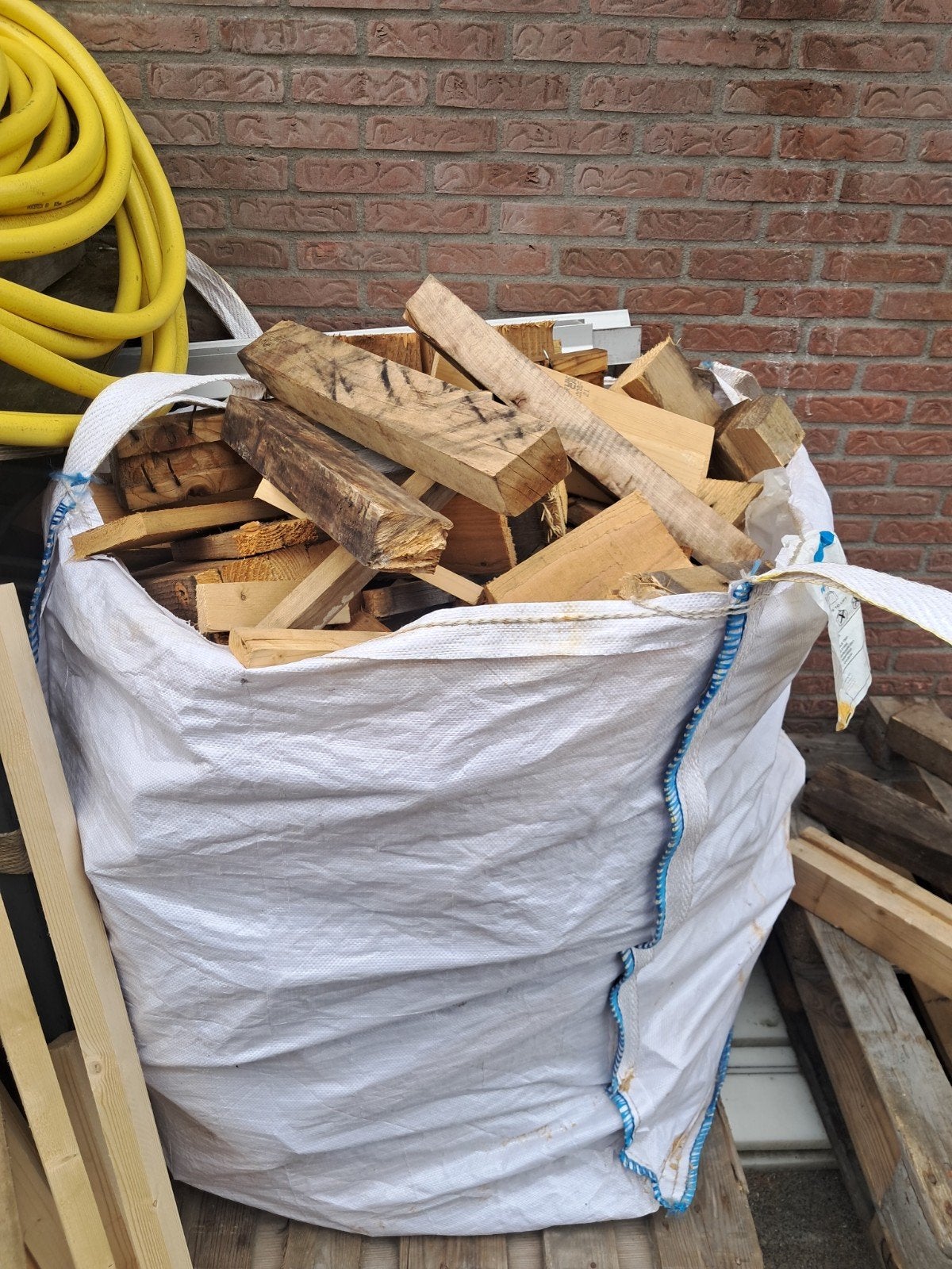 Diverse houtblokken in big bag, Minder dan 3 m³, Ophalen, Overige houtsoorten, Blokken
