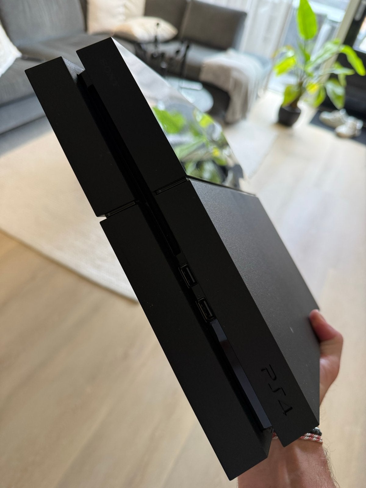 PlayStation 4 (PS4) met 2 controllers, Spelcomputers en Games, Spelcomputers | Sony PlayStation 4, Ophalen, Met 2 controllers