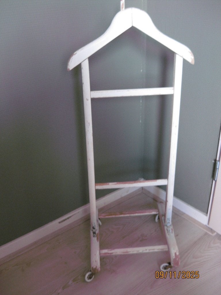 oude kinder kledinghanger, Ophalen, Kinderen