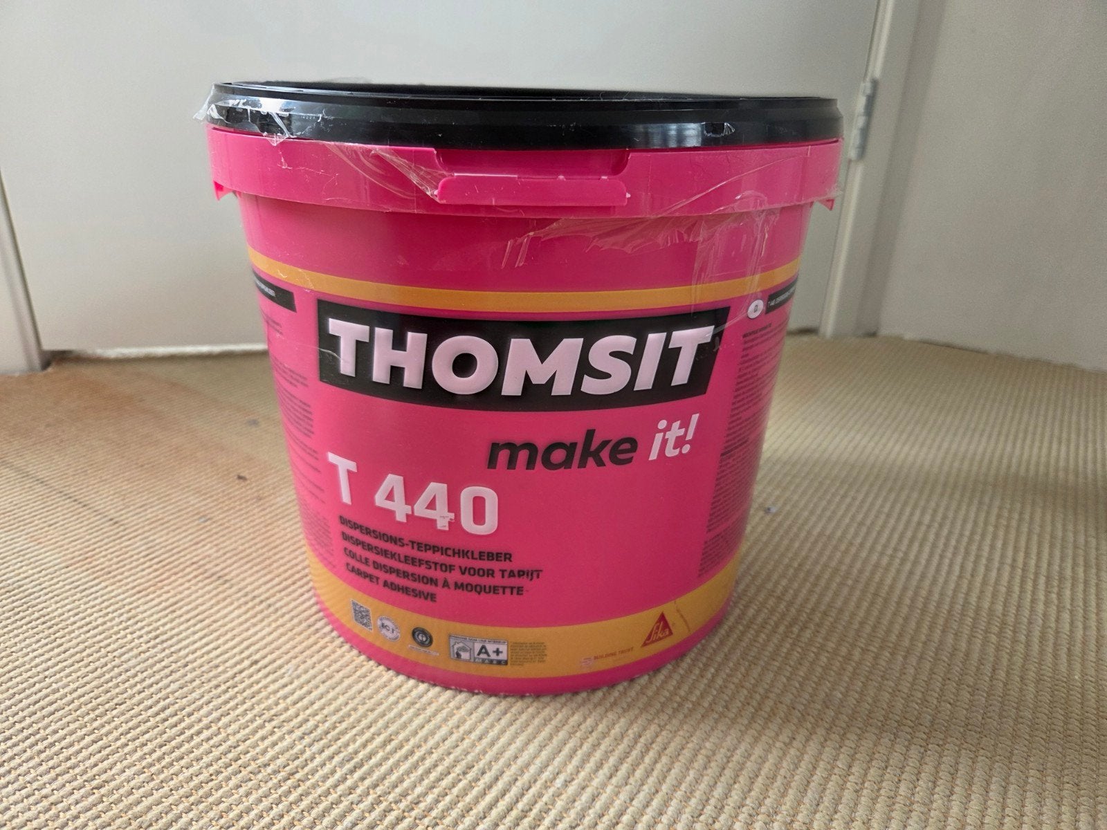 Thomsit T440 tapijtlijm - restant van 8kg, Huis en Inrichting, Ophalen of Verzenden, Minder dan 10 m², Tapijt