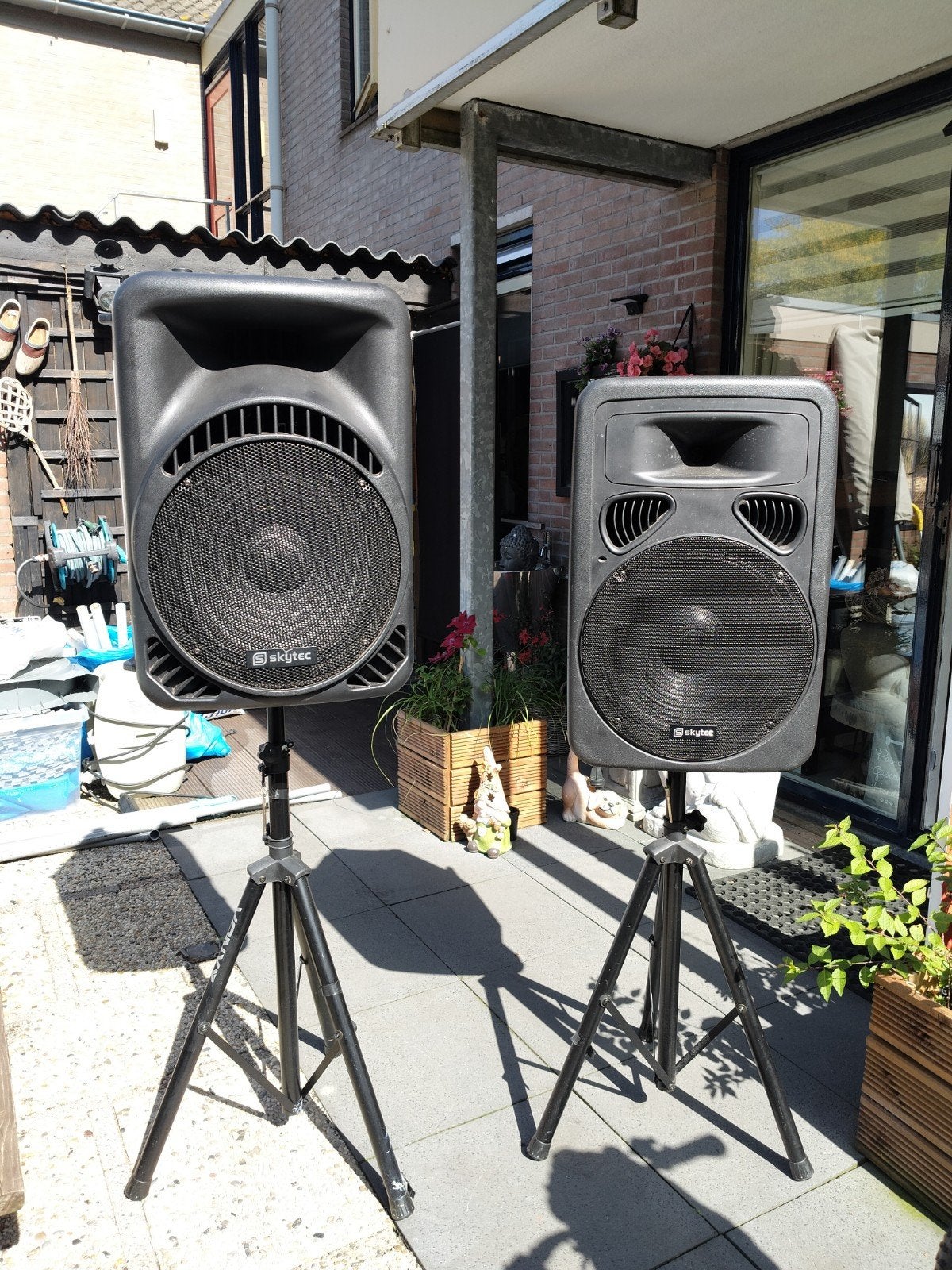 Skytec SP1500A Actieve Speakerset met Statieven - 400W, Audio, Tv en Foto, Luidsprekers, Gebruikt, Inclusief standaarden, Speakerset