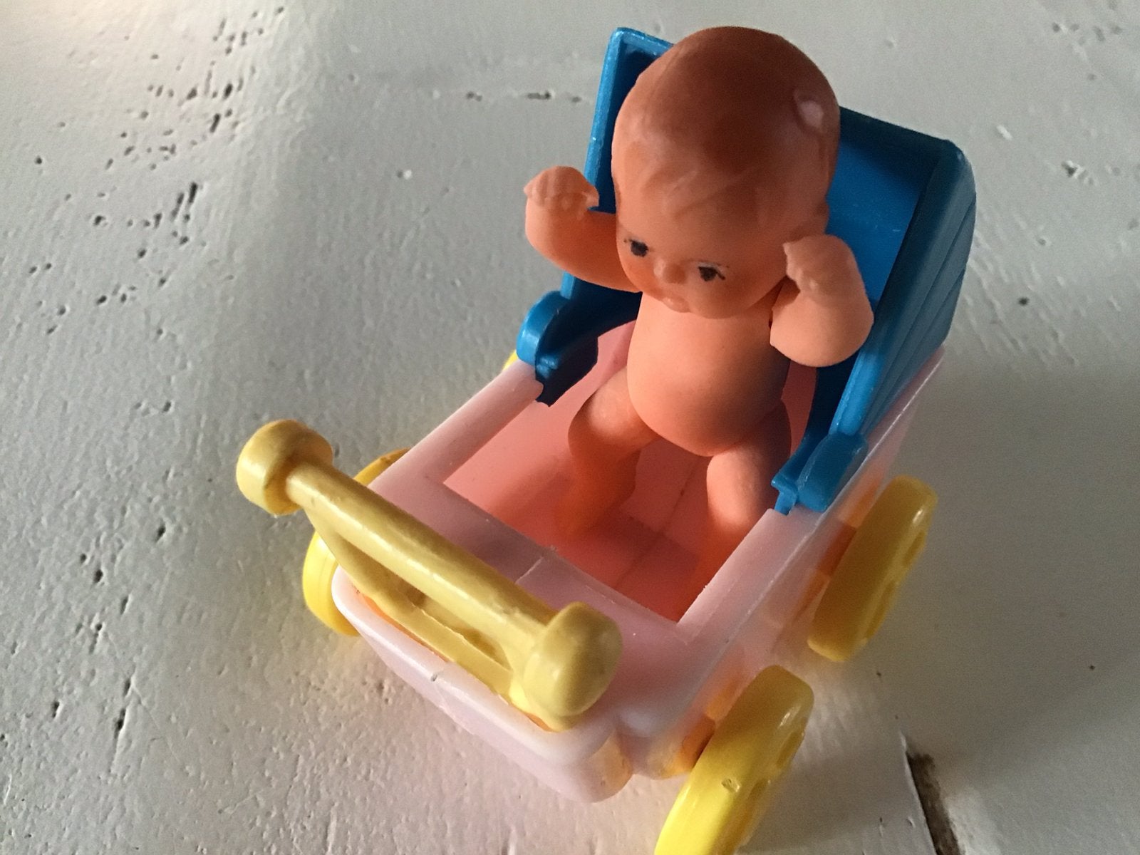 Oud Popje en kinderwagen vintage, Ophalen of Verzenden, Gebruikt, Popje