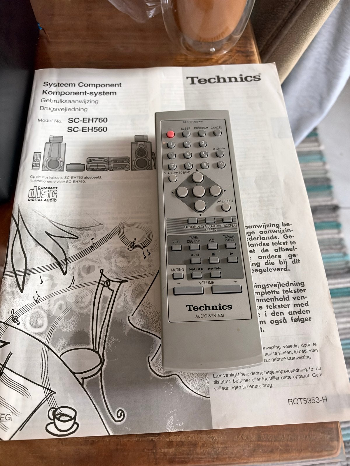 Foto 8 van Technics SC-EH760 Hifi-set met speakers en afstandsbediening