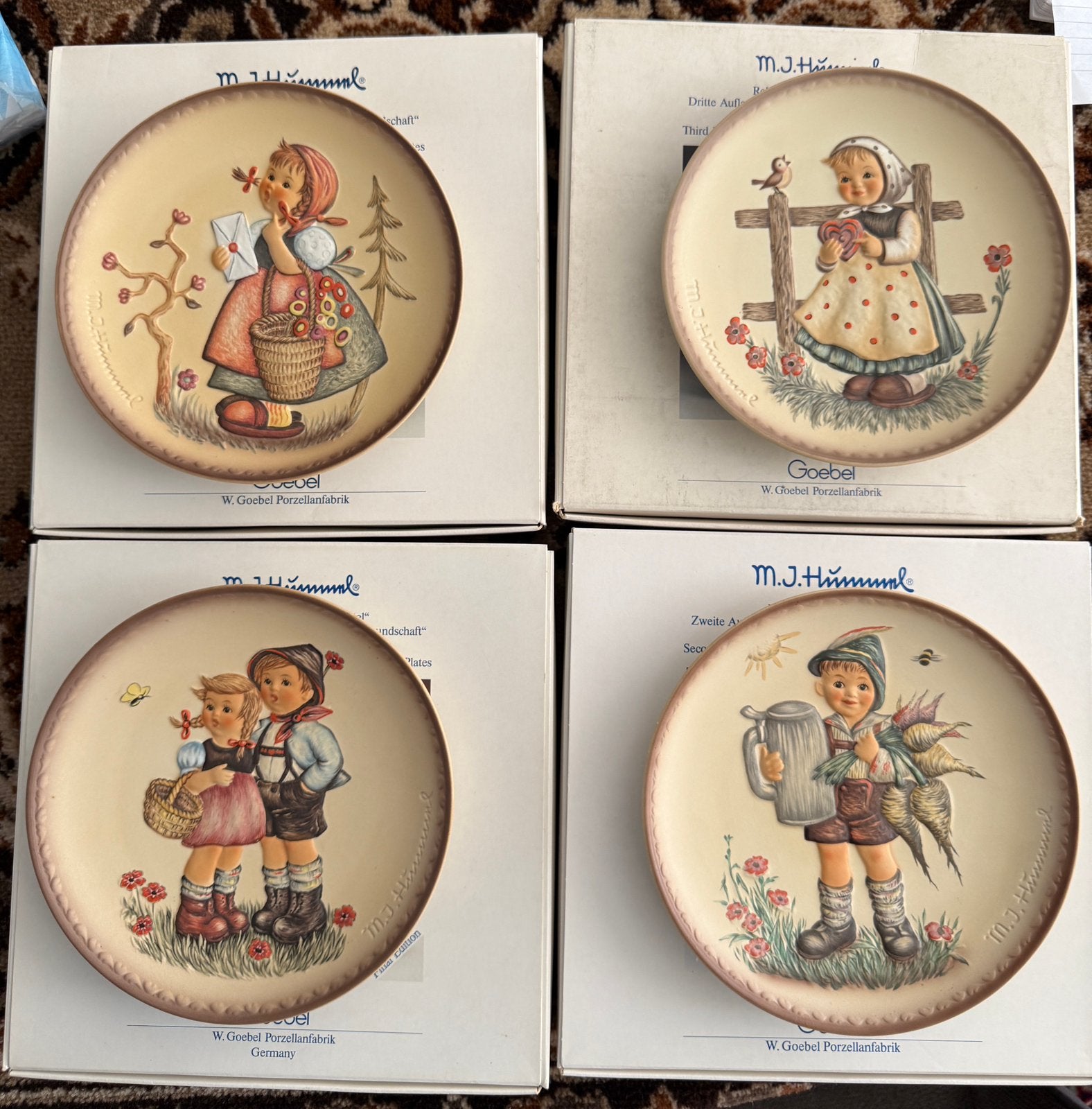 Hümmel reliëf borden, serie van vier, Ophalen of Verzenden