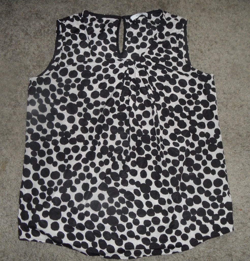 Zwart witte mouwloze blouse, maat 42, OUI, Ophalen of Verzenden, Zo goed als nieuw, Maat 42/44 (L), Zwart