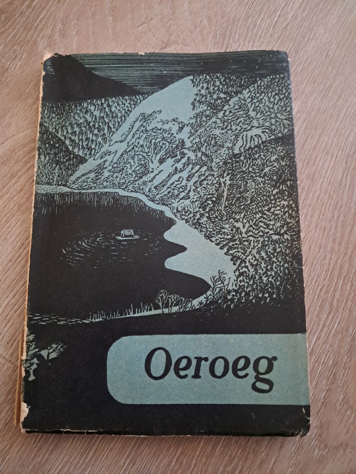 K9 Oeroeg - Boekenweekgeschenk 1948 - Hella S. Haasse, Ophalen of Verzenden, Gelezen, Hella S. Haasse