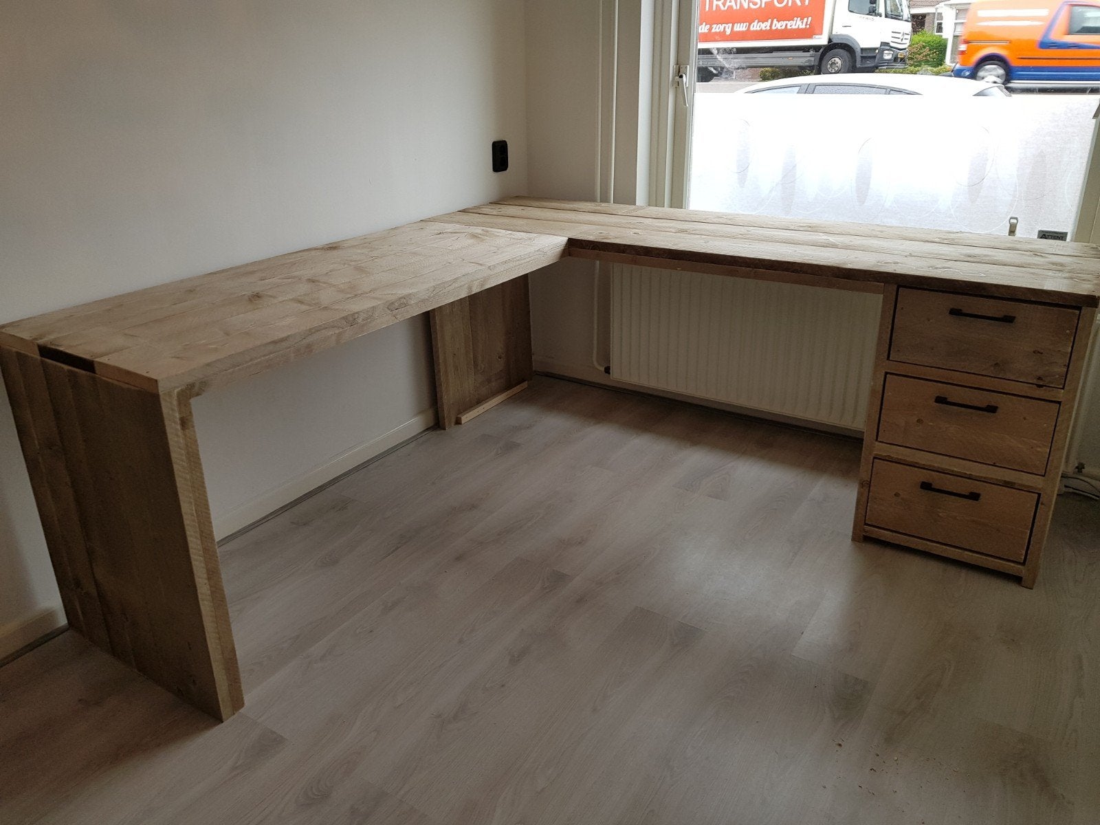 hoekbureau steigerhout, Ophalen, Nieuw