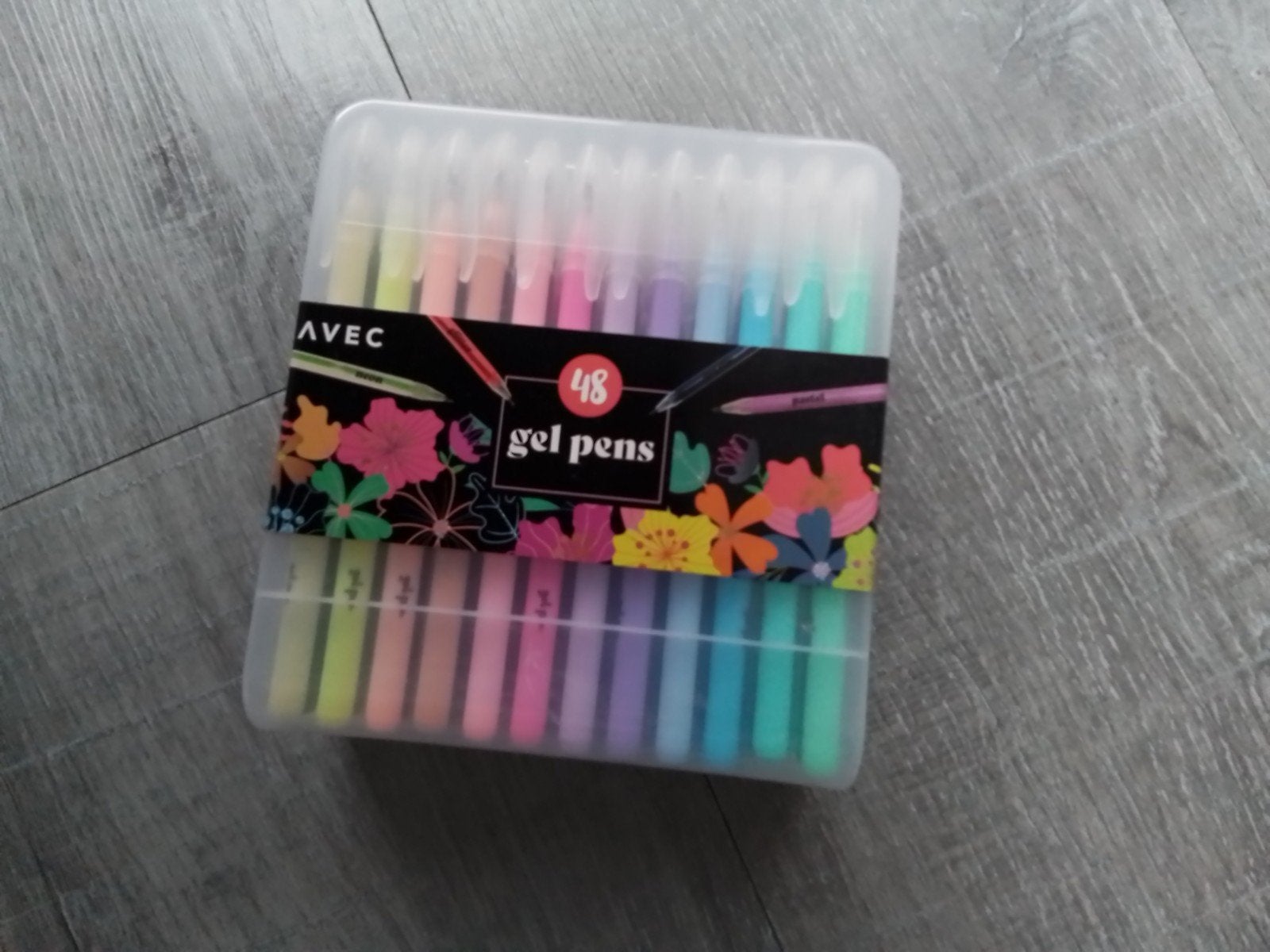 48 nieuwe gel pennen alleen de doos is opengemaakt, Diversen, Schrijfwaren, Ophalen of Verzenden