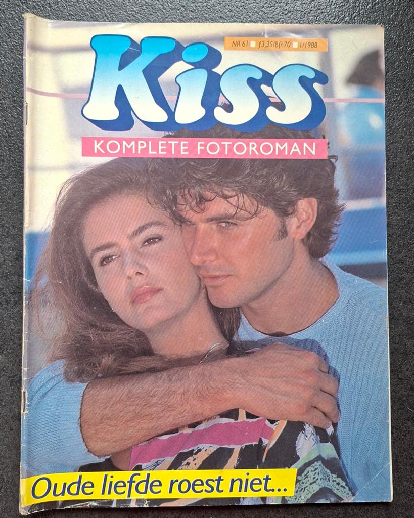 Kiss Complete fotoroman nr 61 (1-1988), Ophalen of Verzenden, 1980 tot heden, Tijdschrift