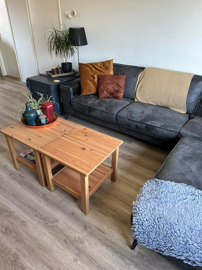 2 Hemnes bijzettafels/salontafel - hout 55x55x50cm ZGAN, Hemnes, Vierkant, 55 tot 75 cm, Zo goed als nieuw