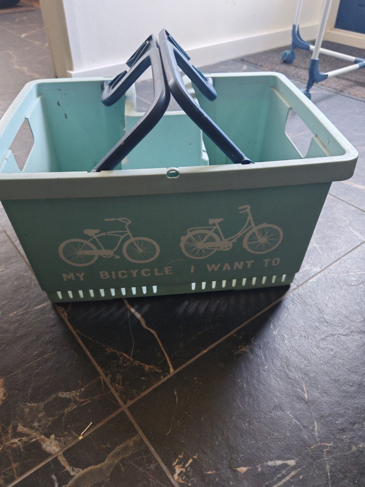 Fietsmand, Ophalen