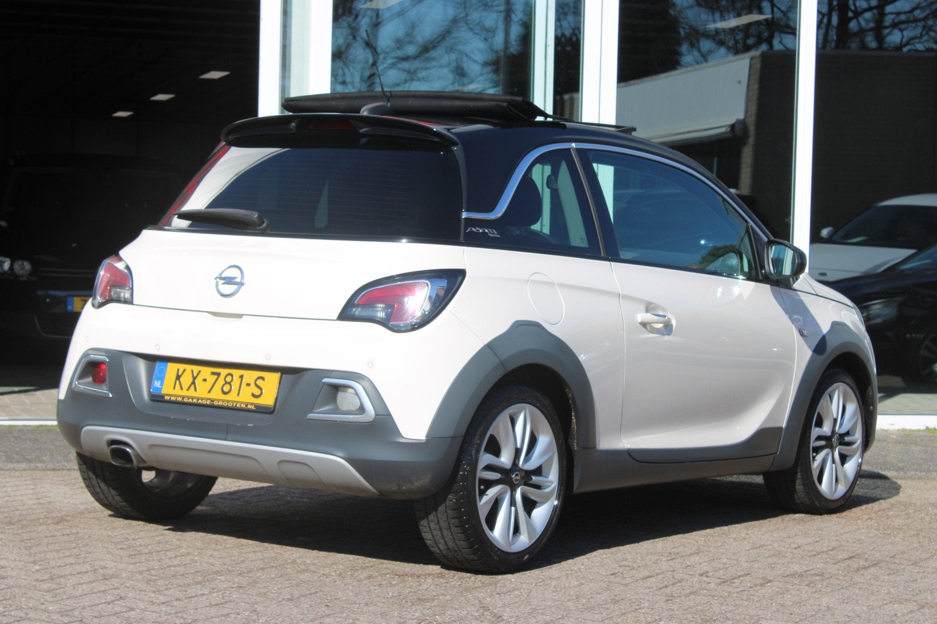 Opel ADAM 1.0 Turbo Rocks Favourite//Cabrio!, Voorwielaandrijving, 1041 kg, 4 stoelen, Origineel Nederlands