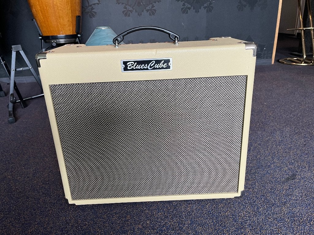 Te koop Roland Bluescube stage, Ophalen, Zo goed als nieuw, Gitaar, 50 tot 100 watt