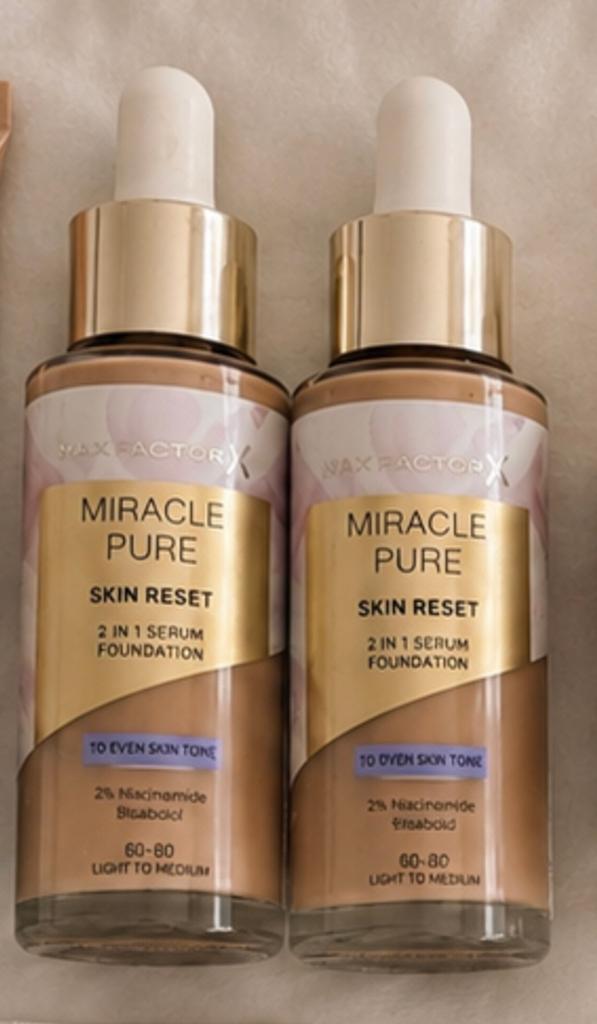 2x Max Factor Miracle Pure Skin Reset Foundation 60-80, Gehele gezicht, Beige, Nieuw, Ophalen of Verzenden