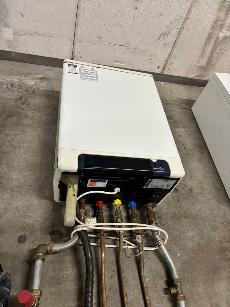 Intergas cv ketel hre 24/17, Ophalen, Geiser, Zo goed als nieuw, Minder dan 20 liter