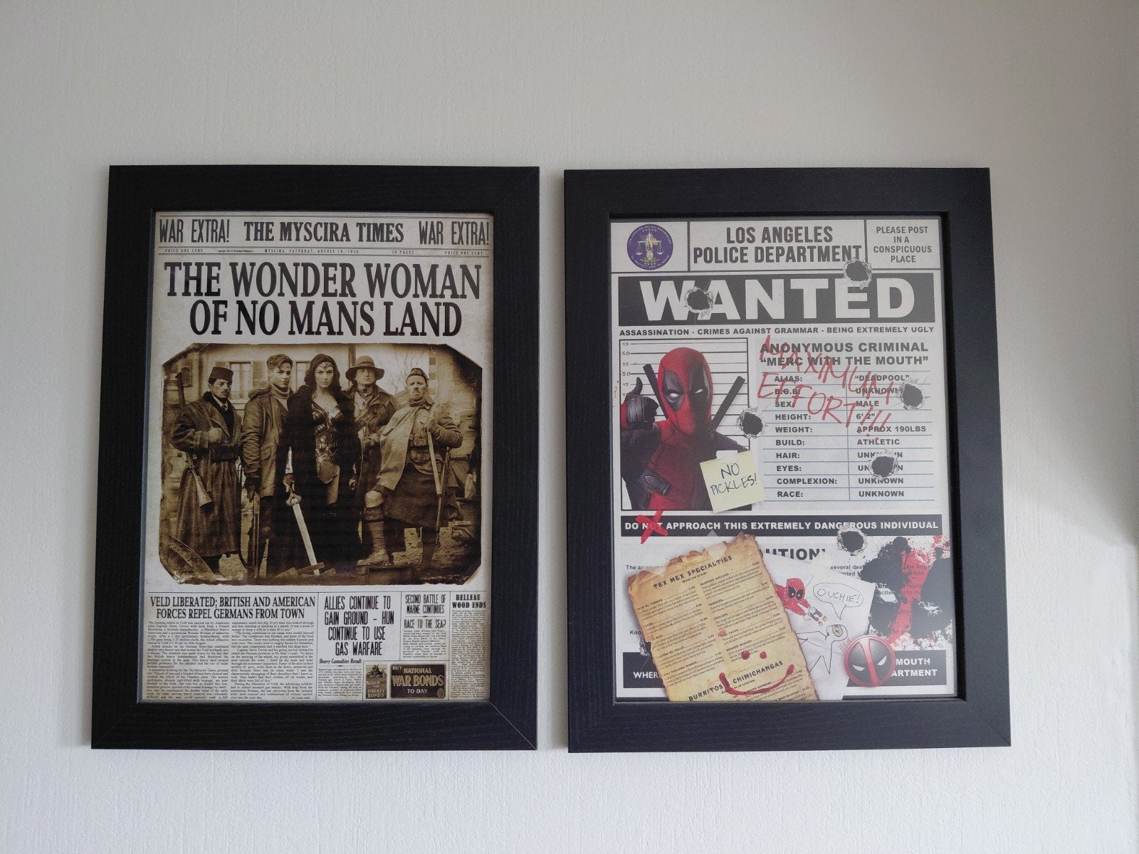 Ingelijste Wonder Woman en Deadpool posters - Comic Con, 50 – 75, Minder dan 50 cm, Ophalen of Verzenden, Zo goed als nieuw