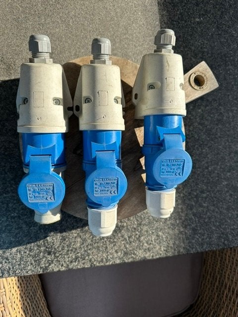 camping stekker CEE 16 A /250 V 3 polig blauw, Ophalen, Gebruikt, Stekker