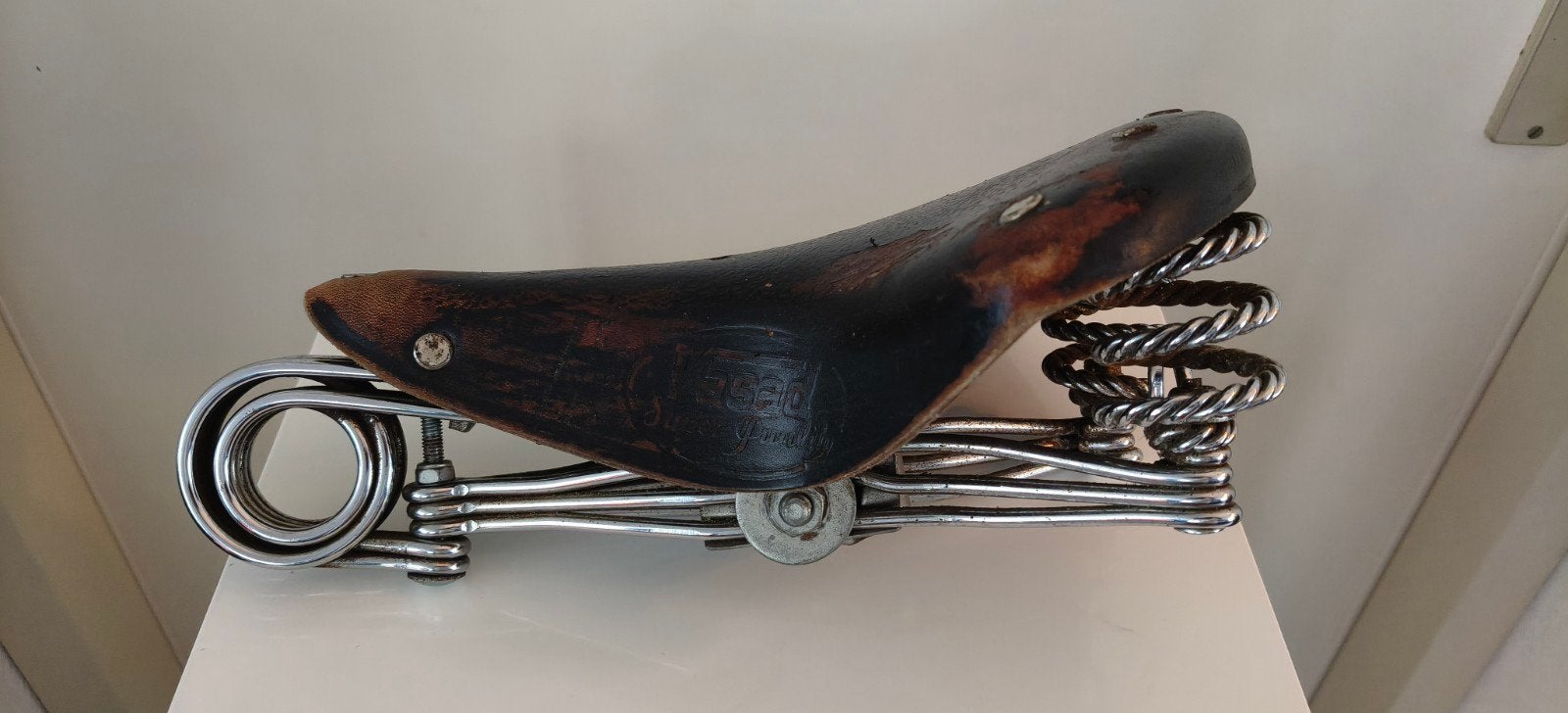 Vintage Vasad zadel met dubbele stalen vering, Fietsen en Brommers, Toerfiets, Gebruikt, Leer, Ophalen of Verzenden