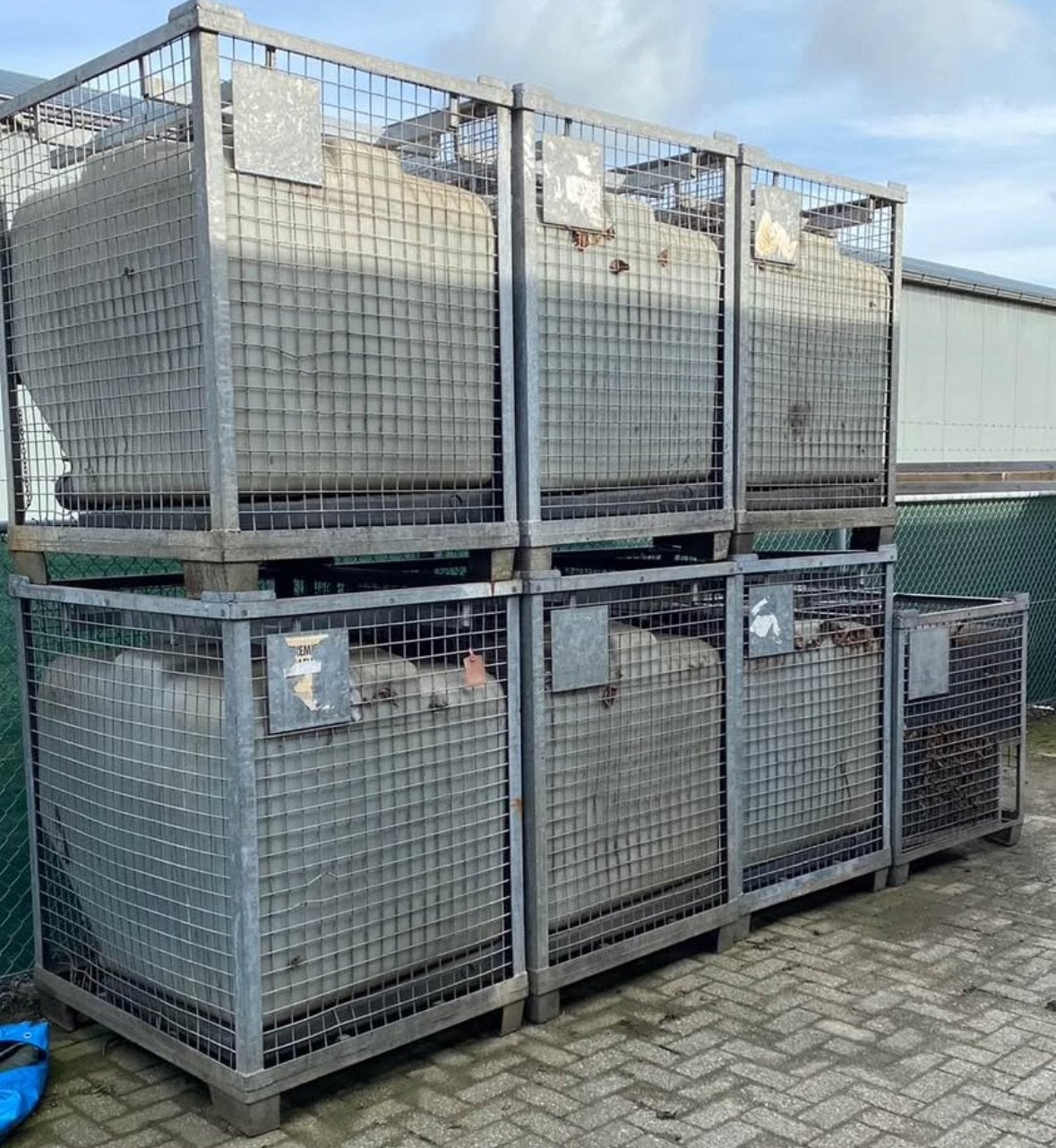 Gitterbox met kunststof tank, Ophalen of Verzenden, Gebruikt