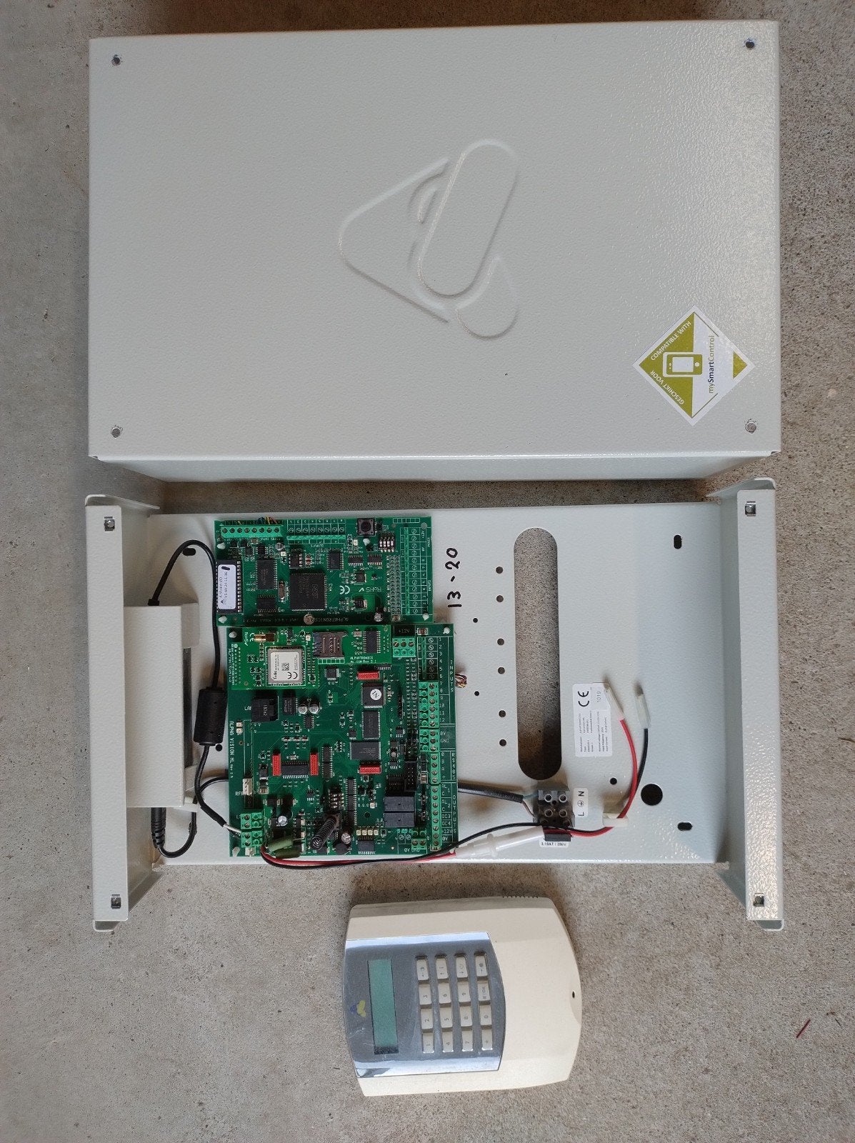 Alphatronics ML alarm systeem inclusief bedienpaneel, Ophalen of Verzenden, Zo goed als nieuw, Compleet systeem, Overige soorten