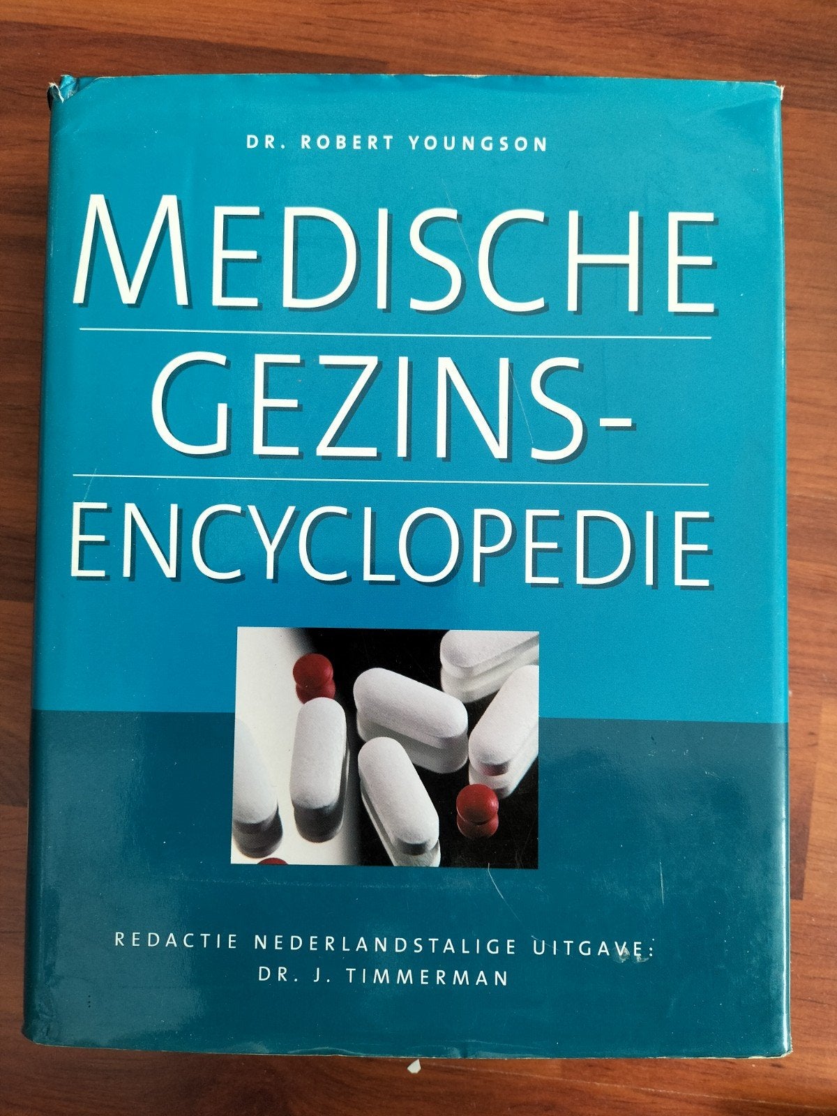 Medische Gezinsencyclopedie - Dr. Robert Youngson, Boeken, Ophalen of Verzenden, Gelezen