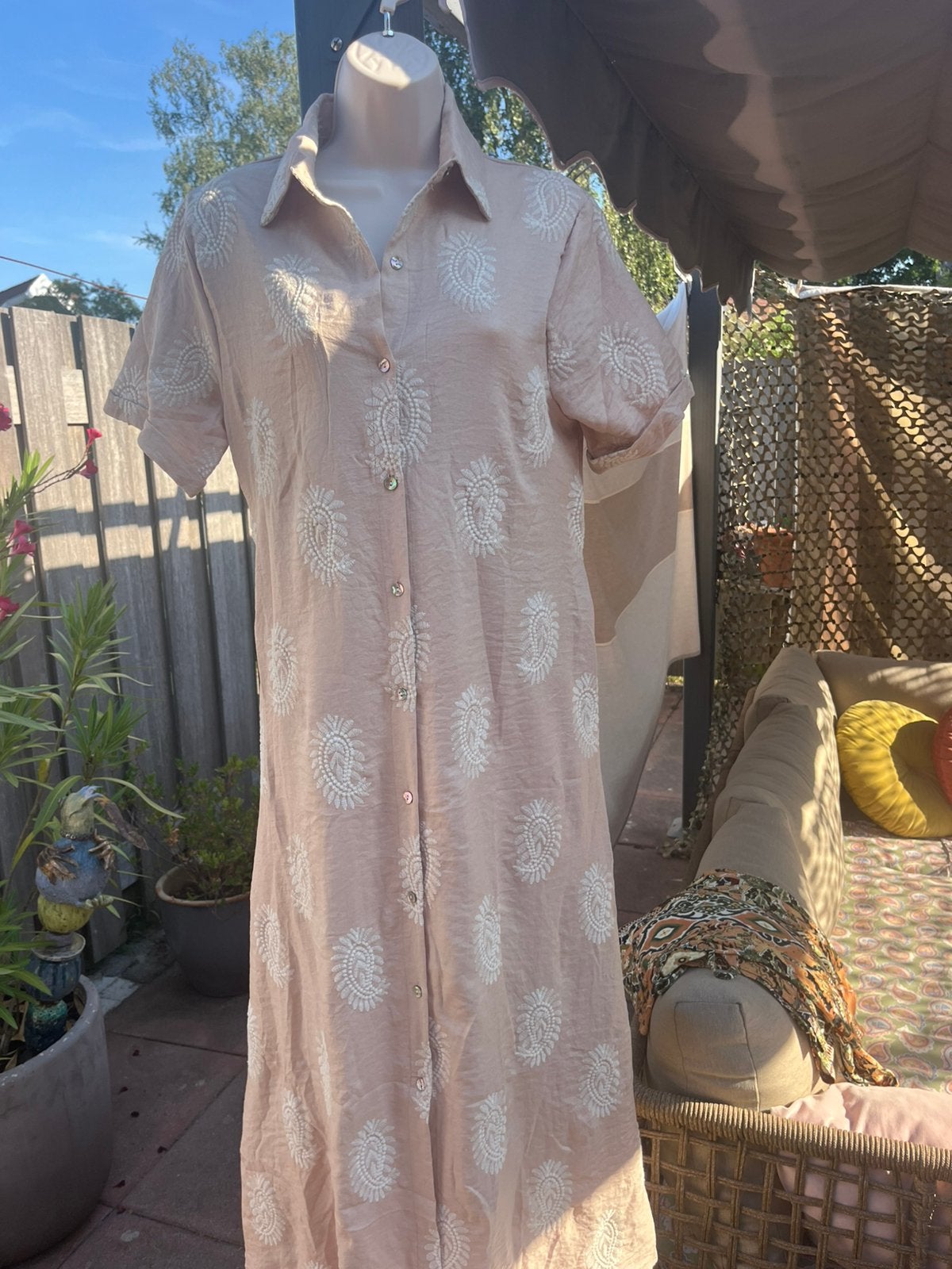 Moni&Co jurk met paisley borduur, mt s/m(38/40), Maat 38/40 (M), Beige, Ophalen of Verzenden, Zo goed als nieuw