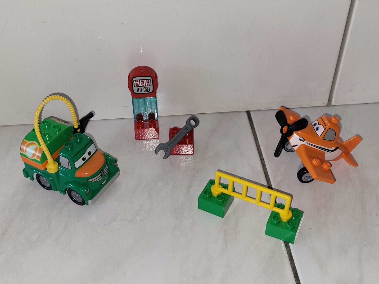 Duplo Disney Planes set, Kinderen en Baby's, Speelgoed | Duplo en Lego, Gebruikt, Ophalen of Verzenden, Duplo, Duplo