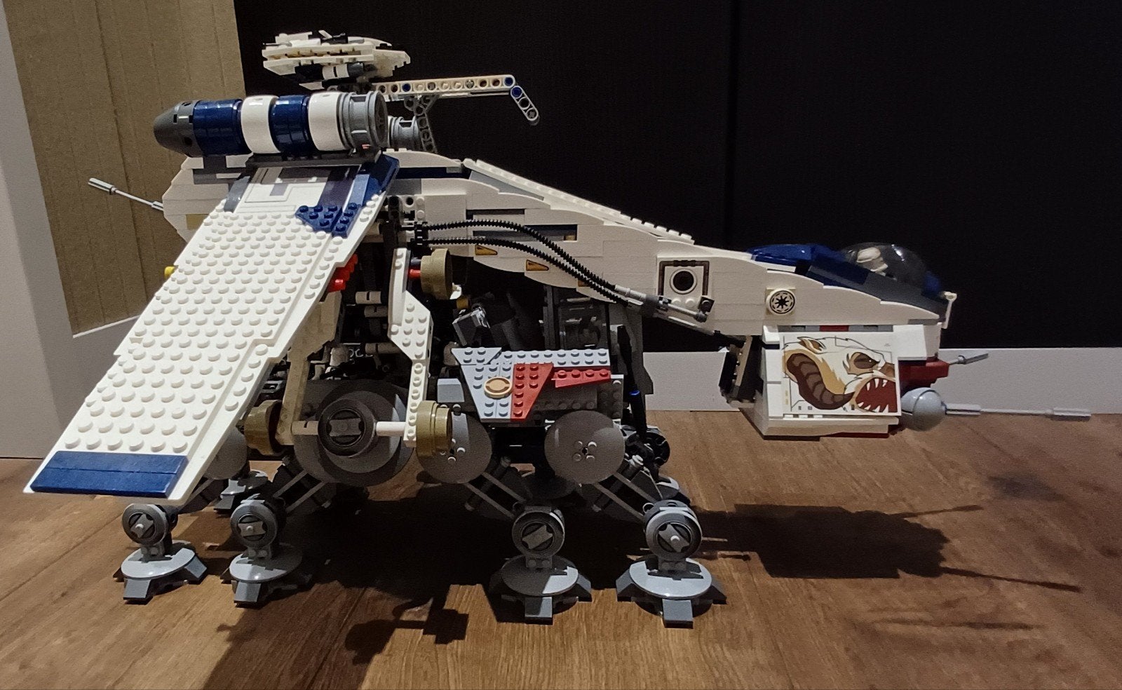 Star Wars Republic Dropship met AT-OT, Star Wars, Ophalen of Verzenden, Zo goed als nieuw, Complete set