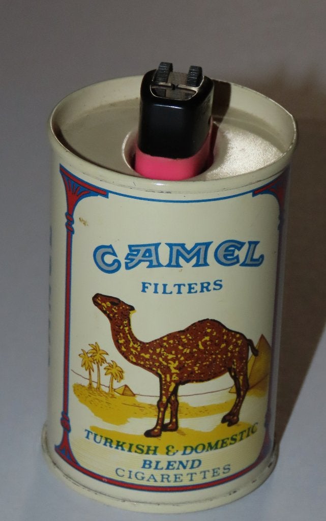 Blikje met aansteker CAMEL sigaretten made in U.S.A, Verzamelen, Ophalen of Verzenden, Zo goed als nieuw, Aansteker