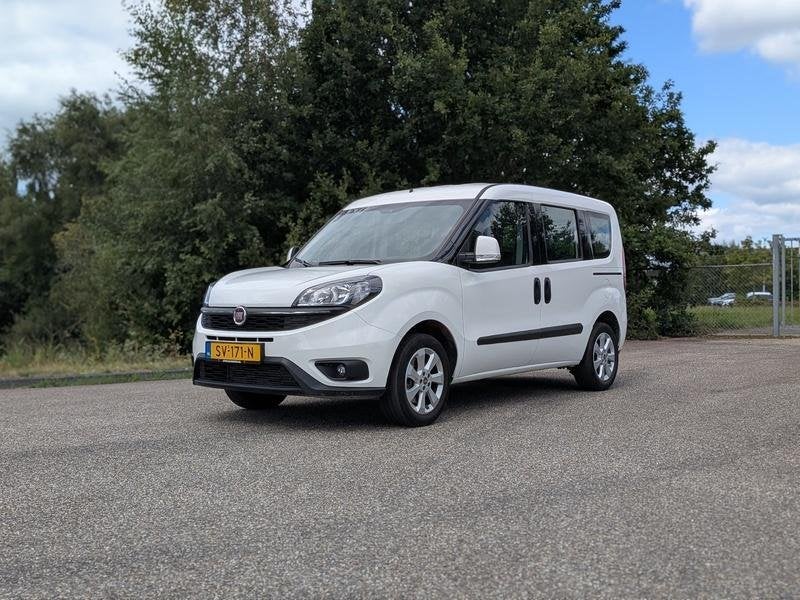 Bedrijfsauto, FIAT, Doblò 1.4 T-Jet CNG Easy, 2018, Voorwielaandrijving, Automatische klimaatregeling, 4 cilinders, CNG (Aardgas)