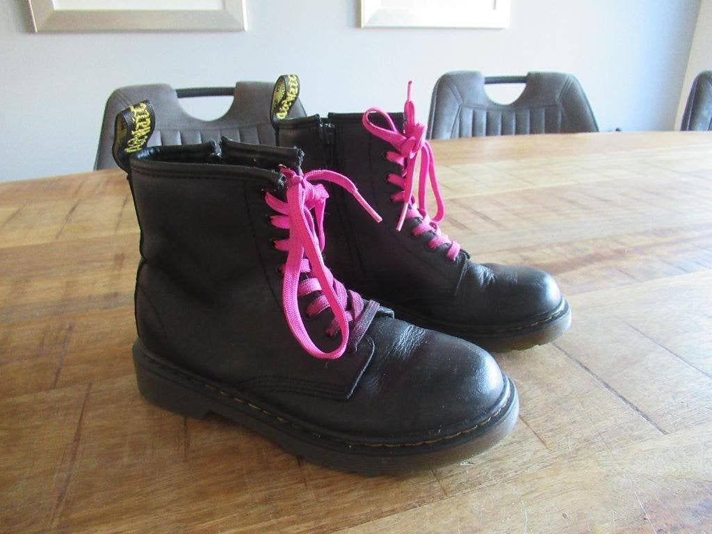 Dr Martens zwarte boots laars maat 33, Kinderen en Baby's, Kinderkleding | Schoenen en Sokken, Dr. Martens, Jongen of Meisje, Schoenen
