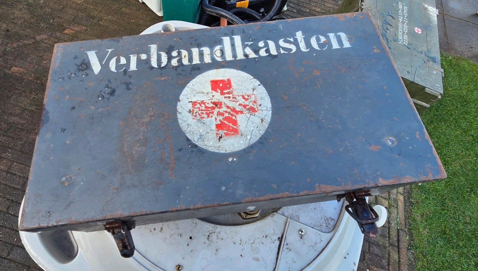 Verbandkasten, Ophalen, Duitsland