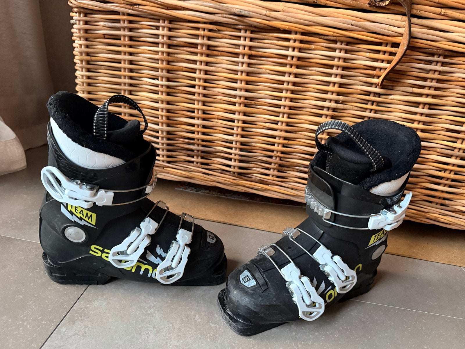 Salomon skischoenen maat 22/22.5 (EU 35/35.5), Ophalen, Gebruikt, Schoenen, Salomon