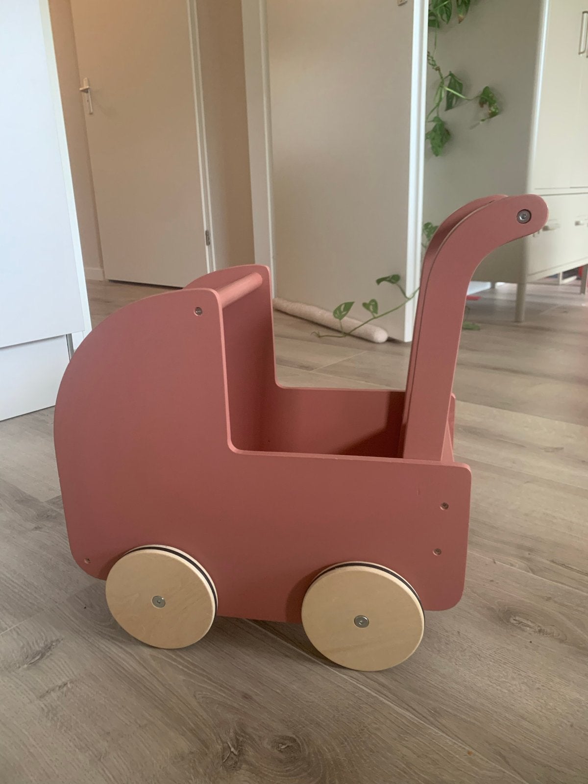 Little Dutch Houten Poppenwagen - Roze, Ophalen, Gebruikt, Rij- of Hobbelspeelgoed
