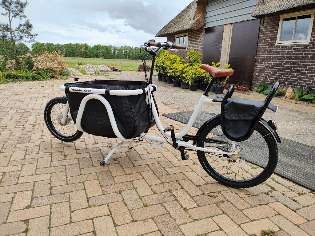 Bakfiets Johnny Loco Coupe, Fietsen en Brommers, Fietsen | Bakfietsen, Ophalen, Gebruikt, Huif, 2 kinderen