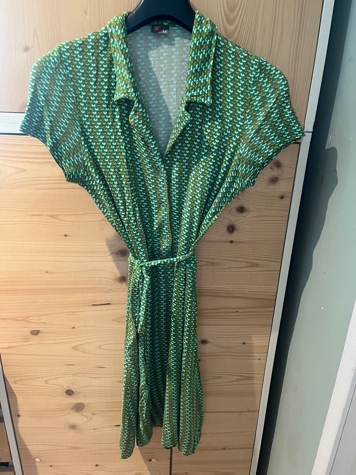 Luchtig jurkje who’s that girl. €10.-, Verzenden, Zo goed als nieuw, Groen, Boven de knie