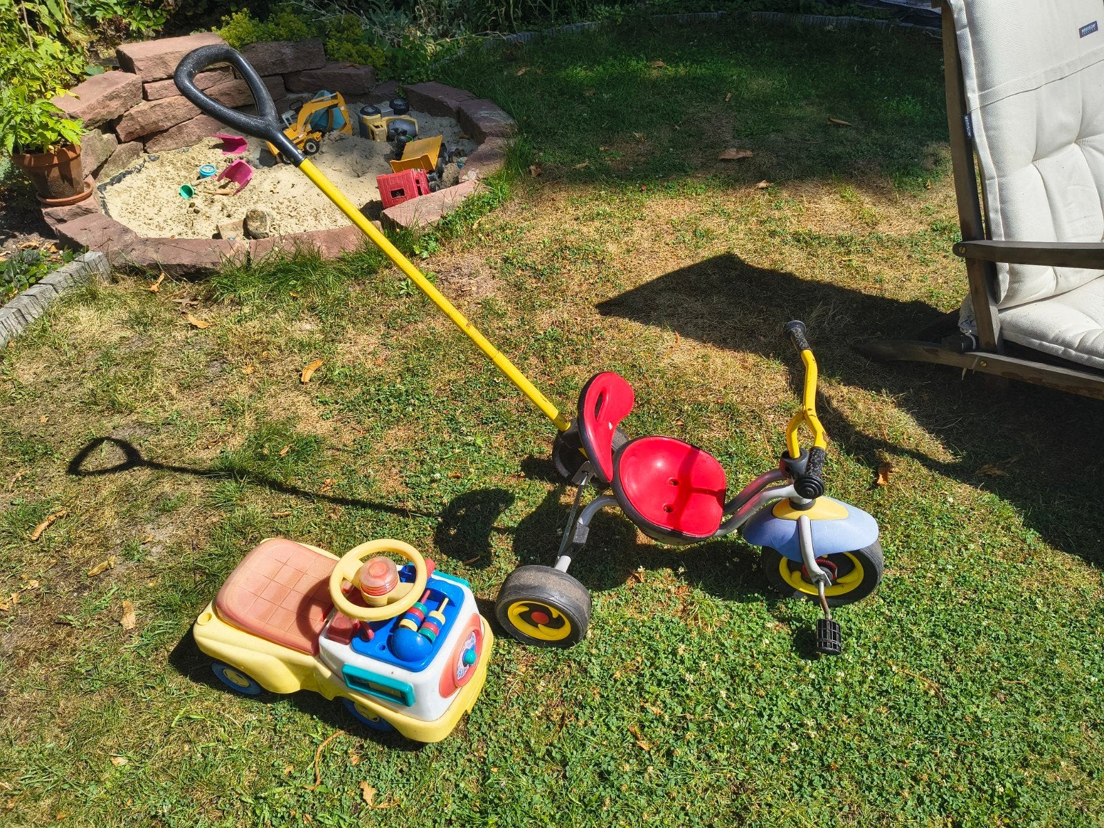 Puky driewieler met duwstang, met gratis trapautotje, Ophalen, Gebruikt