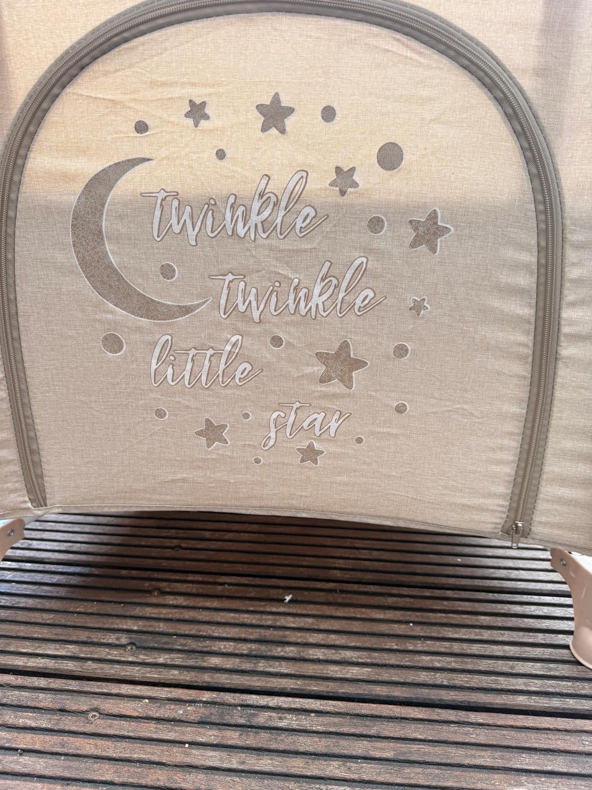 Lorelli Reisbedje/Wiegje met matras - Zo goed als nieuw, Kinderen en Baby's, Ophalen, Zo goed als nieuw, Reisbedje