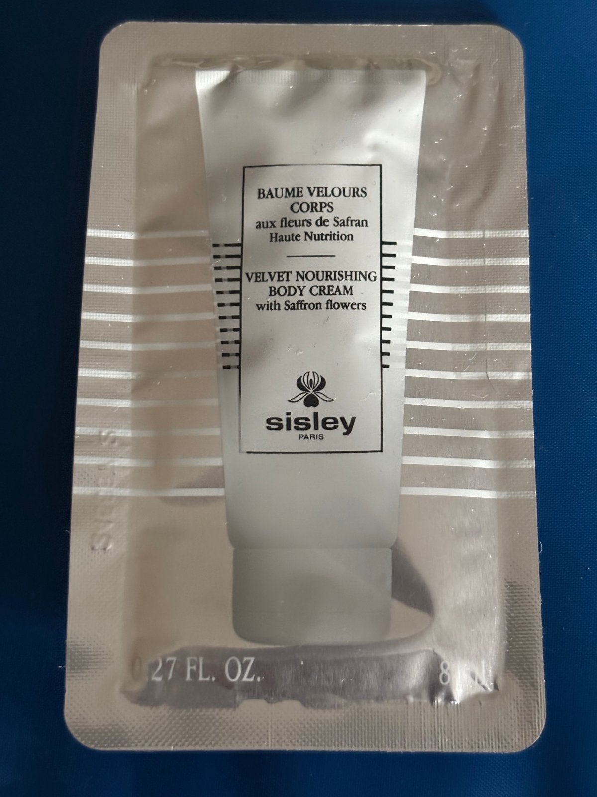 Nieuw Sisley Velvet Nourishing Body Cream Sachet 8 ml, Ophalen of Verzenden, Nieuw, Bodylotion, Crème of Olie