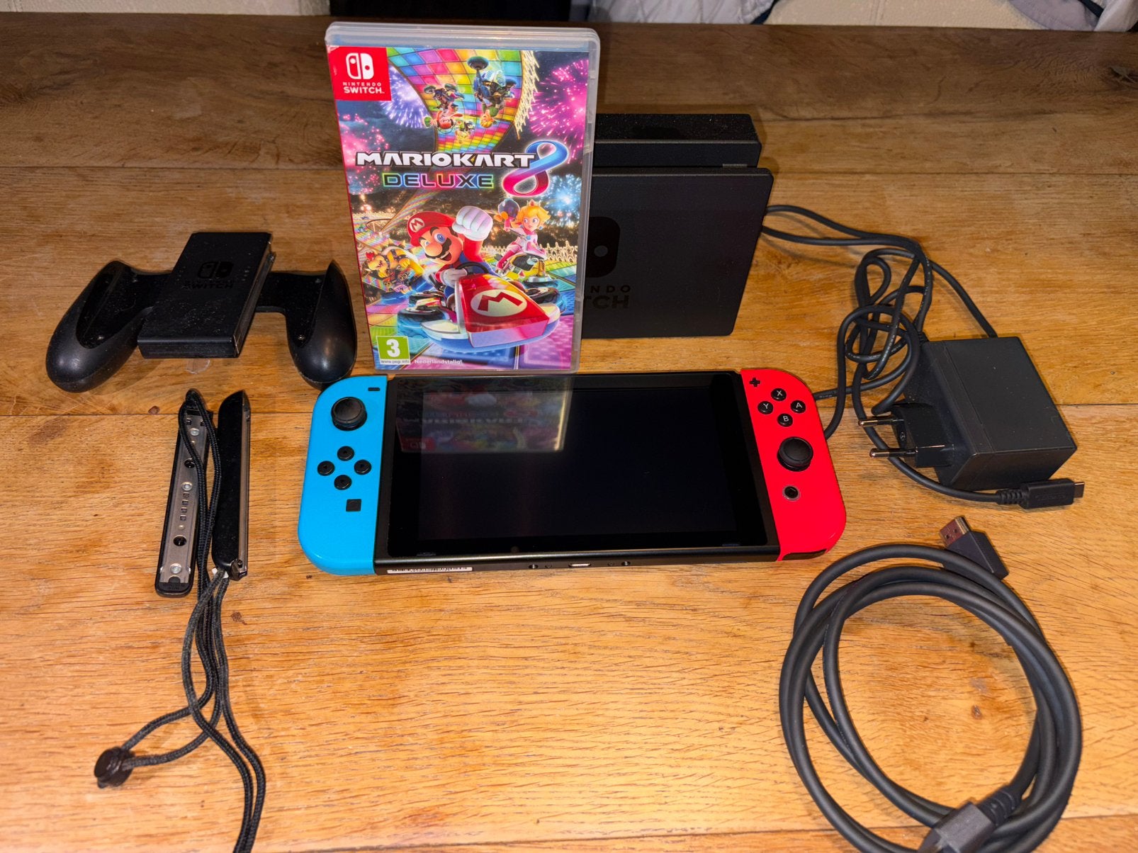 Mooie Nintendo switch, Met games, Met 2 controllers, Ophalen of Verzenden, Zo goed als nieuw