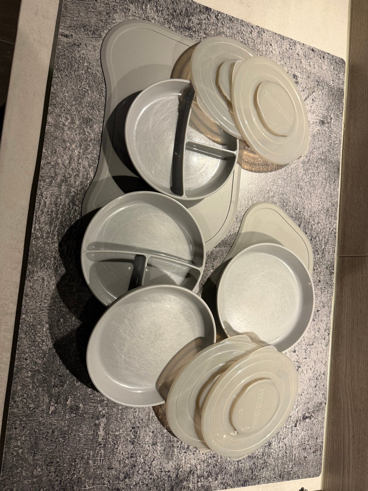 Twistshake borden en anti-slip placemats set, Ophalen of Verzenden, Gebruikt, Overige typen