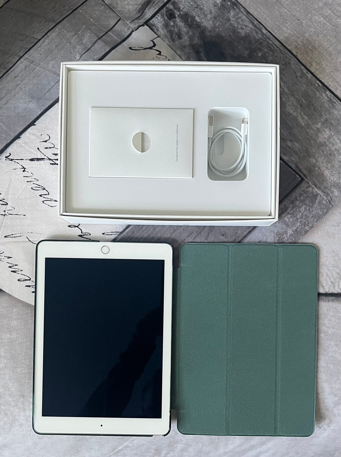 iPad Air 2 wifi 32G met hoesje, Ophalen, Gebruikt, 10 inch, Apple iPad Air