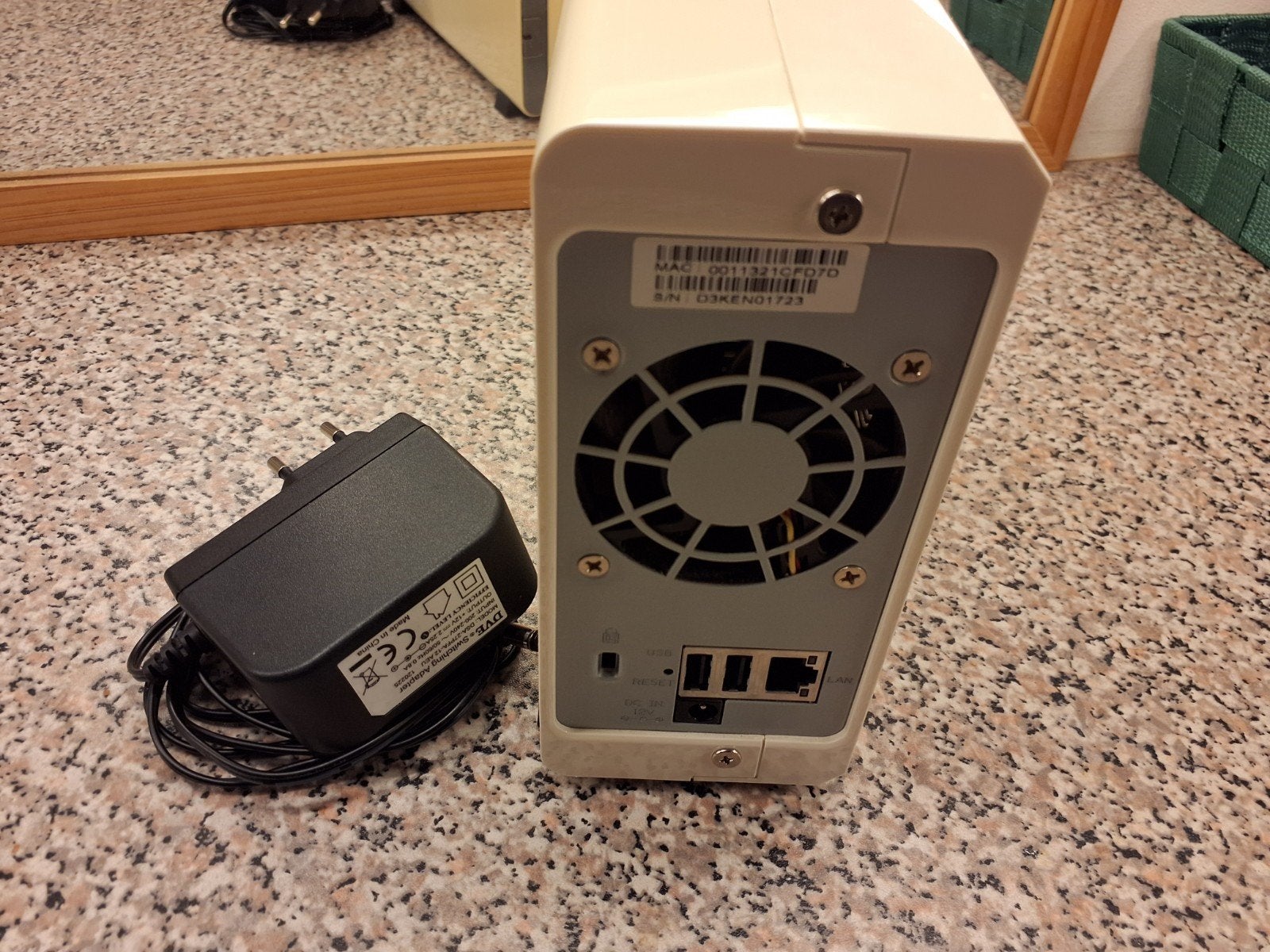 Synology DiskStation DS212j NAS met adapter, Ophalen of Verzenden, Gebruikt