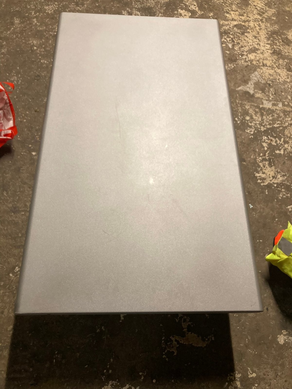 Leolux tafel salontafel nog een prima ding, Huis en Inrichting, Tafels | Salontafels, 100 tot 150 cm, Zo goed als nieuw, Rechthoekig