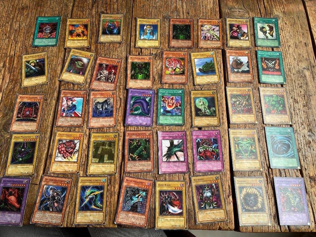 Yu-Gi-Oh kaarten 1ste edition, Hobby en Vrije tijd, Verzamelkaartspellen | Yu-gi-Oh!, Ophalen of Verzenden, Zo goed als nieuw