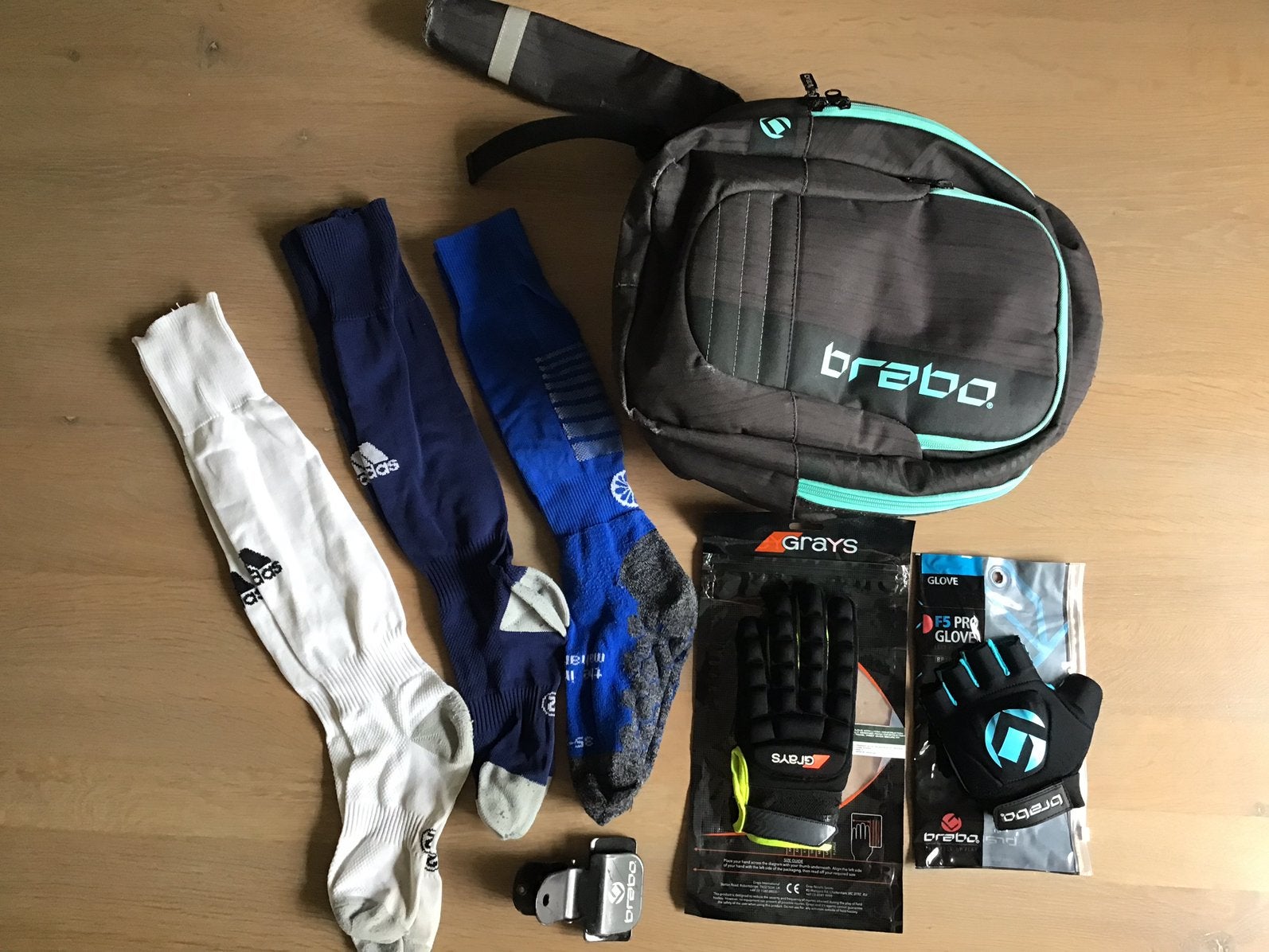Hockey pakket met sokken, handschoenen, hockeytas, fietsklem, Ophalen of Verzenden, Gebruikt, Kleding