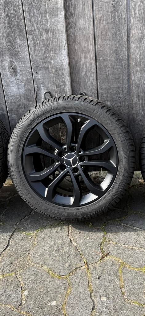 Originele Mercedes C klasse velgen incl winterbanden, Auto-onderdelen, Banden en Velgen, Gebruikt, Banden en Velgen, 17 inch, Personenwagen