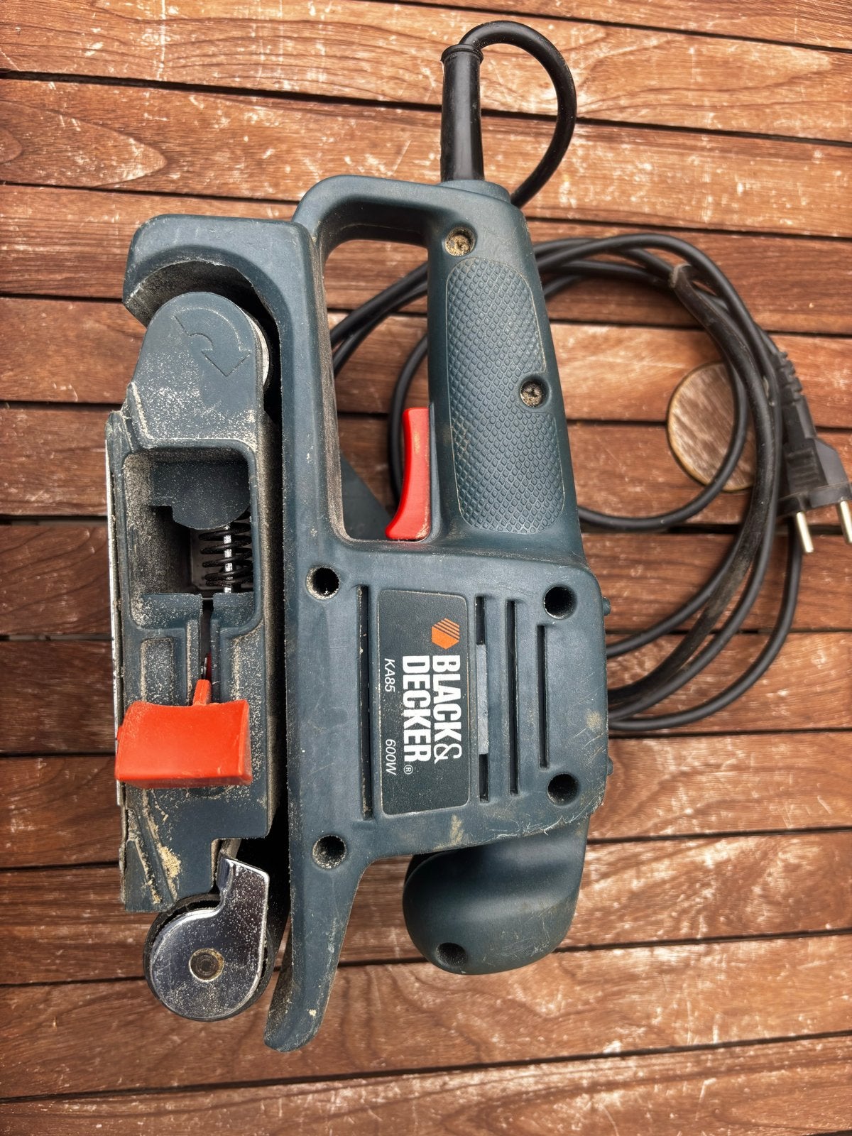 Defecte Black & Decker bandschuurmachine (K455, 600W), Doe-het-zelf en Verbouw, Gereedschap | Schuurmachines, Ophalen, Gebruikt