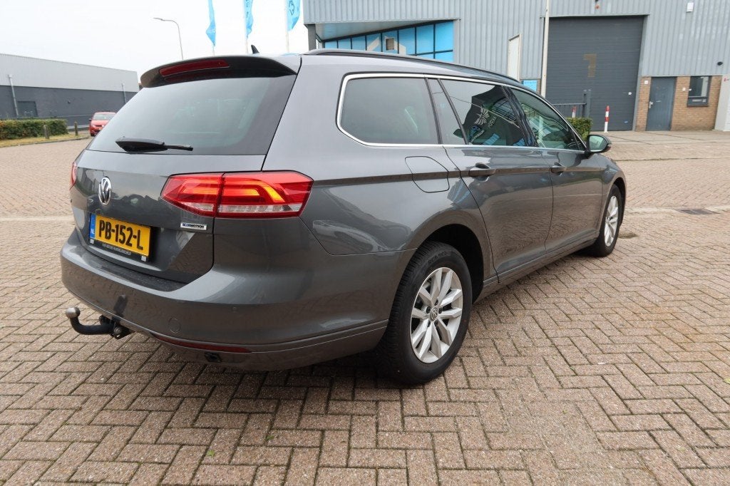 Volkswagen PASSAT 1.6 TDI COMFORTLINE ( EXPORT PRICE ), Gebruikt, Euro 6, 4 cilinders, Te koop